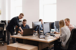salas privativas, coworking, produtividade, conforto, exclusividade, ambiente profissional, escritório moderno, flexibilidade, economia, networking.