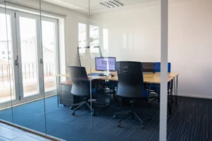 salas privativas, coworking, endereço fiscal, endereço comercial, ambiente profissional, networking, flexibilidade empresarial, economia coworking.