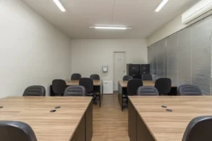 salas privativas em coworking, privacidade no trabalho, endereço comercial, endereço fiscal, custo-benefício coworking, aluguel de salas, escritório compartilhado, flexibilidade de contrato, infraestrutura completa coworking, profissionalismo no trabalho.